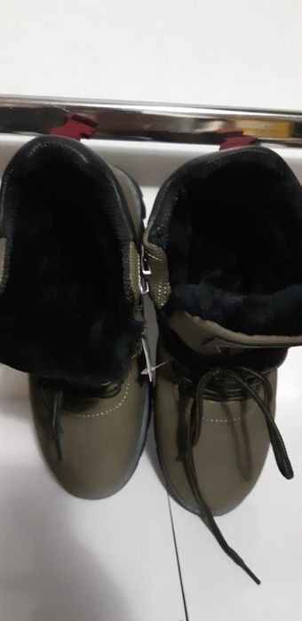 Ghete pentru bărbați îmblănite și impermeabile