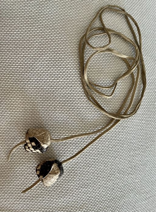 Колие, гривна от естествена кожа