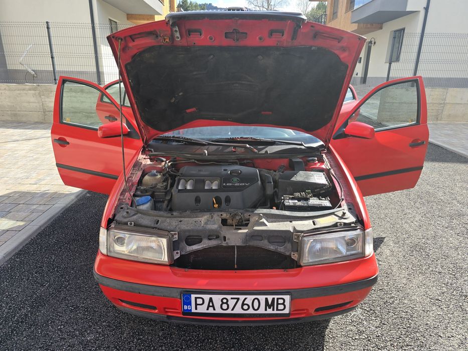 Skoda octavia 1,8 бензин