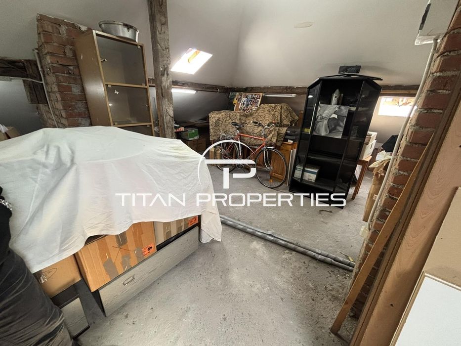 Продава се Тристаен апартамент в Пловдив, Каменица 2 - 72 кв.м за 3084 €/кв.м - Снимка #11