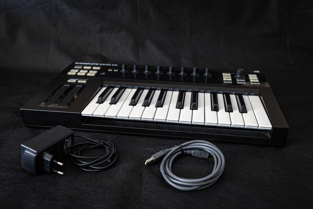Midi Keyboard controller Native Instruments Komplete Kontrol S25