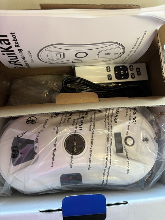 Робот за чистене на прозорци