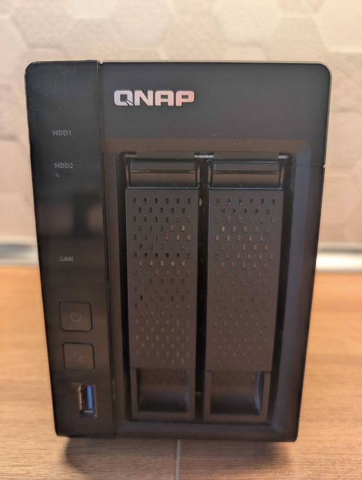 Vand NAS Qnap TS-253A Intel N3150 Quad-Core 1.60GHz, 8GB DDR3L