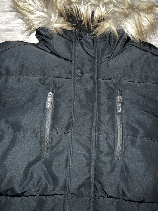 Vând geacă Urban Yigga