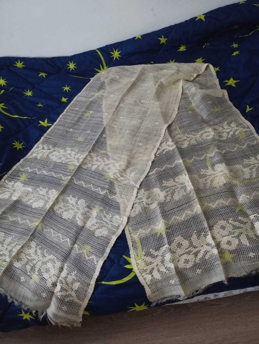 Marama veche de aproape 100 de ani.