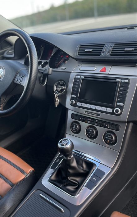 Navigatie Passat b6