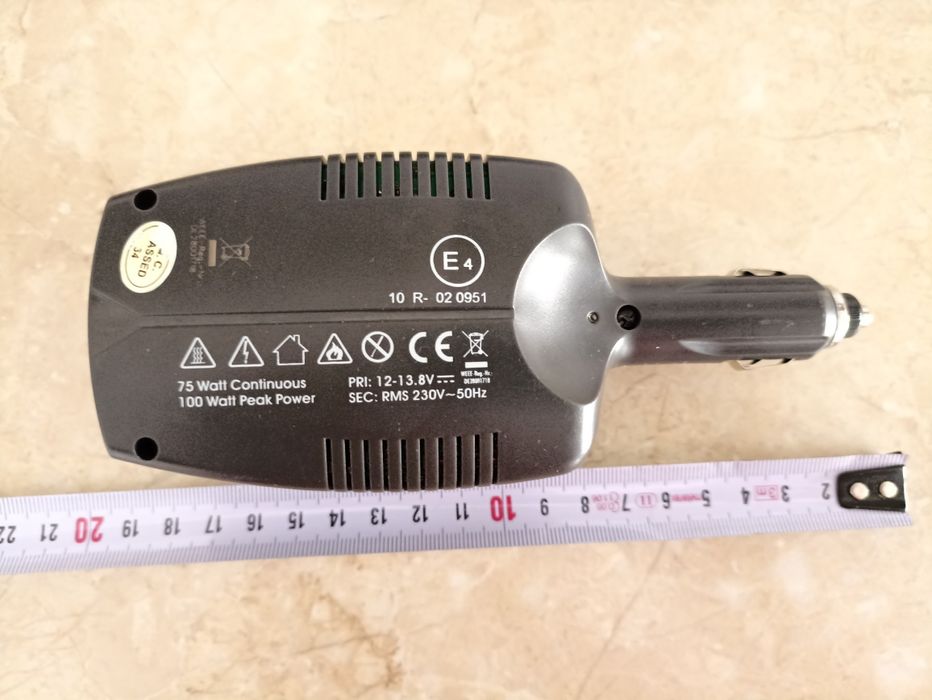 Transformator auto 12V la 220V