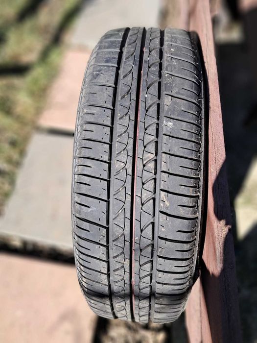 vand janta cu anvelopa si accesorii Fiat grande punto 1.4 benzina