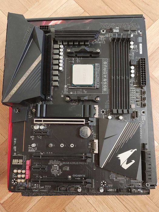 AMD Ryzen 5 5600 + Gigabyte B550 Aorus Pro V2
