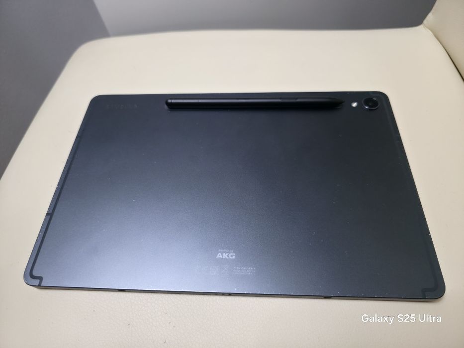 Samsung Galaxy Tab S9 128GB (Lovită, touch-ul funcționează parțial)