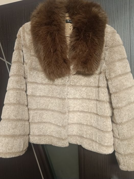 Къси палтенца - фуксия/бежави