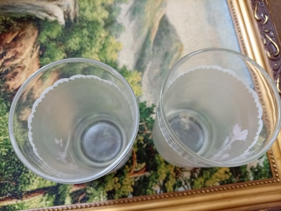 Красивый набор бокалов