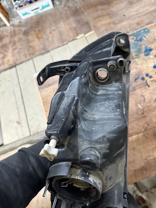 Фара гранта левая