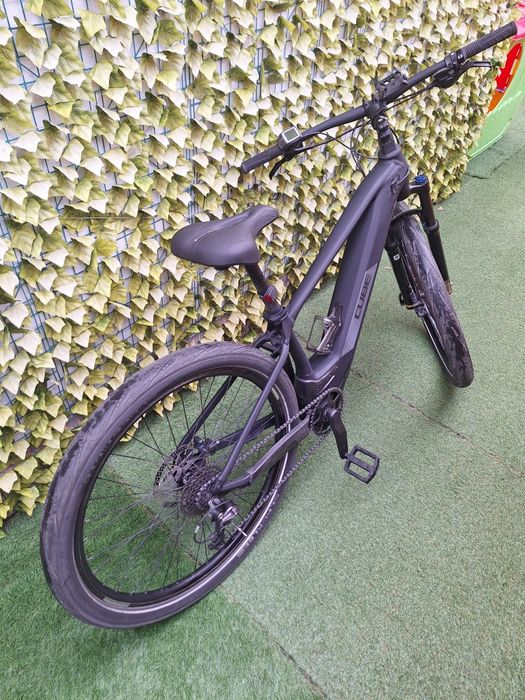 Vand/ schimb bicicleta Electrica CUBE