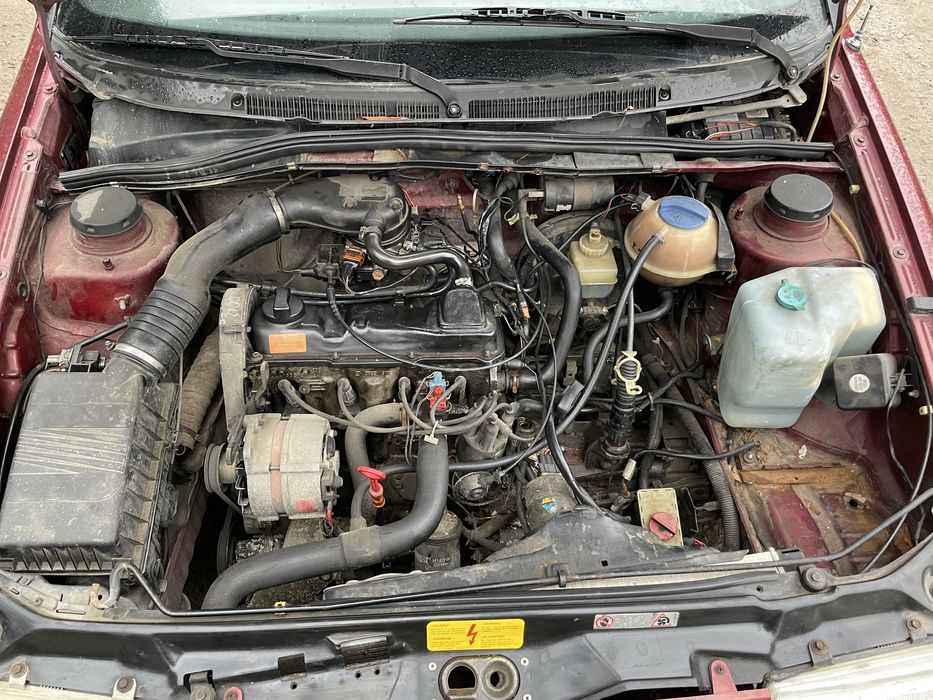 Сеат толедо /Seat toledo 1.8 i 1991г НА ЧАСТИ !!