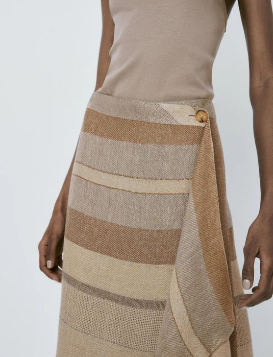 Fusta din in Massimo Dutti