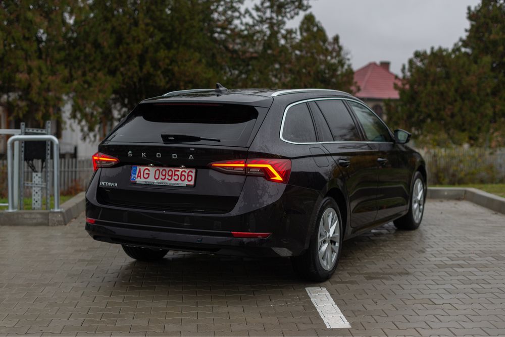 Skoda Octavia IV 2.0 TDI 150cp DSG Automata 2022 Matrix Full led euro6