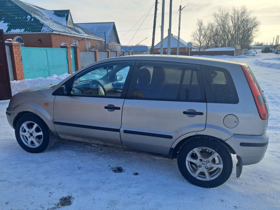 Продам форд фьюжн 2003 ,автомат