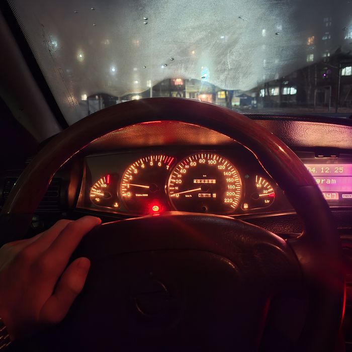 Опель омега б 1995 г/в