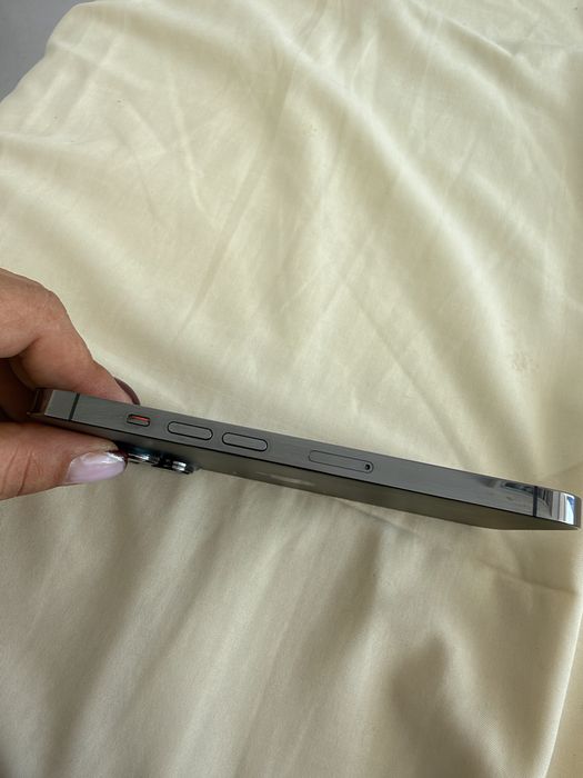 Iphone 13 pro 512 GB 100% капацитет на батерията