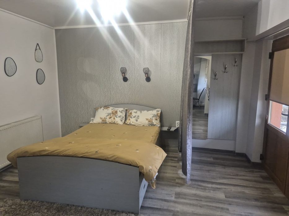 Inchiriez pe termen lung spațiu comercial in Turda langa politie  in sens vest la parter cu întrare separata