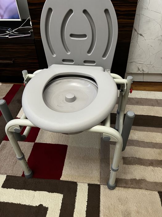 Продам унитаз для инвалидов