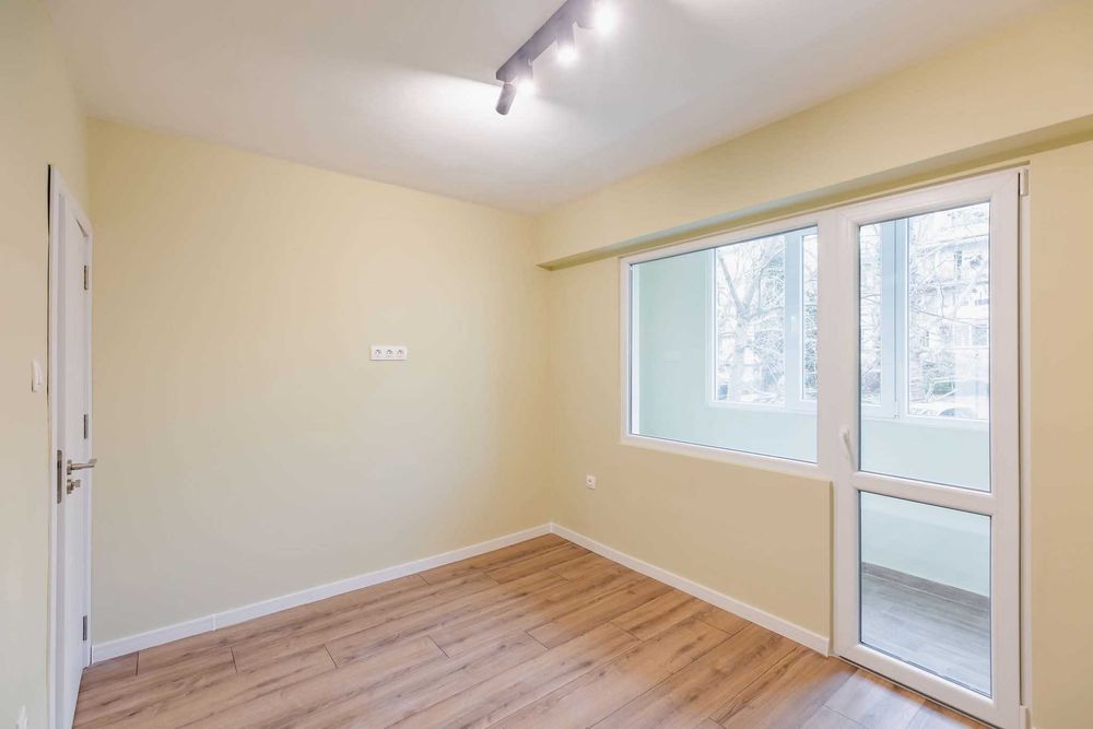 Продава се Четиристаен апартамент в Варна, Чайка - 79 кв.м за 1534 €/кв.м - Снимка #9