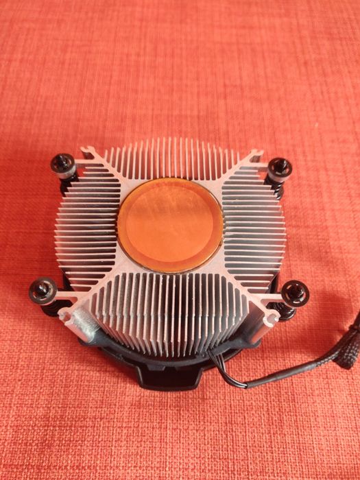 AMD Ryzen 5 1600 + Wraith вентилатор с heatsink