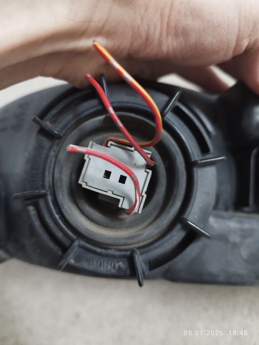 Продам фару на Марк 2 90