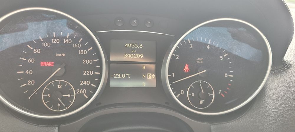 Мерседес CL 550 на хаду кожа салон