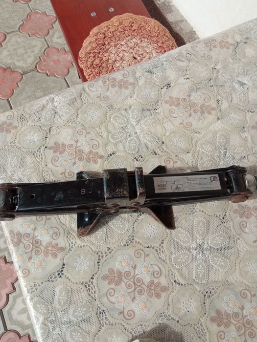 Cric Mazda  3,6 Mazda 5 și alte modele