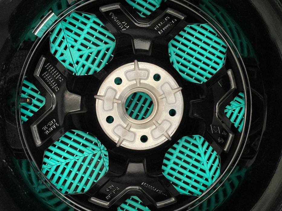 Jante R18 anvelope vara Michelin 195 60 R18 Renault Megane E Tech