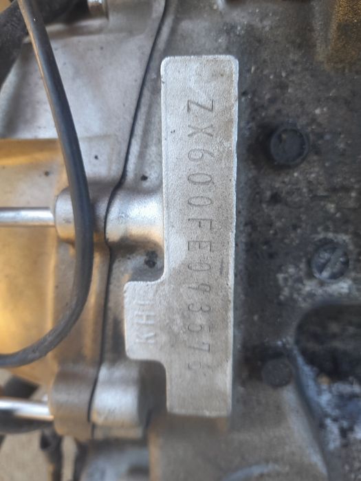 Kawasaki ninja zx6r 600 на части двигател