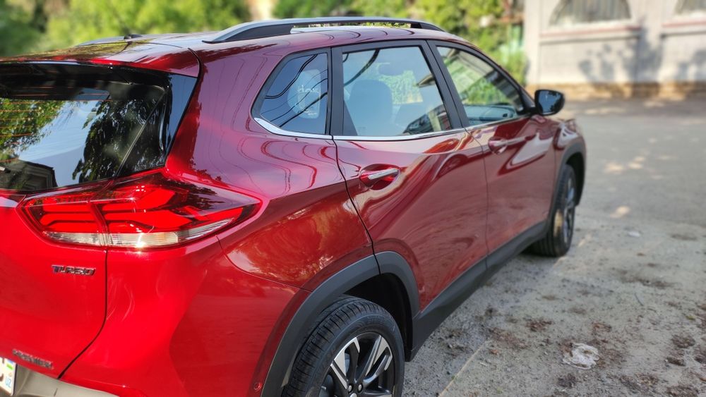 Tracker 2 uzb Premier