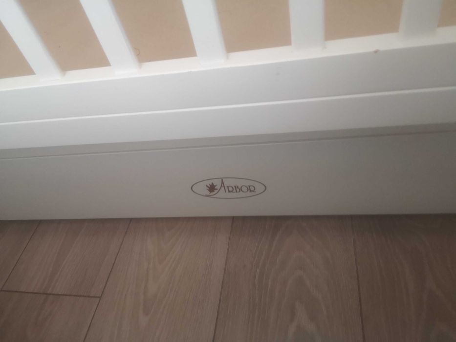 Детско легло Арбор, люлеещо се.