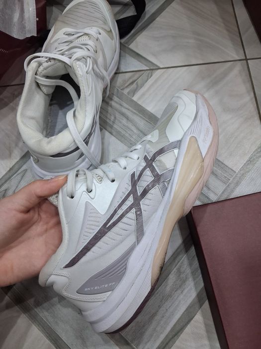 Воллейбольные кроссовки Asics Sky Elite FF