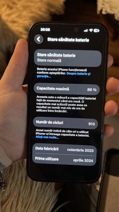 Vând iphone 15 plus