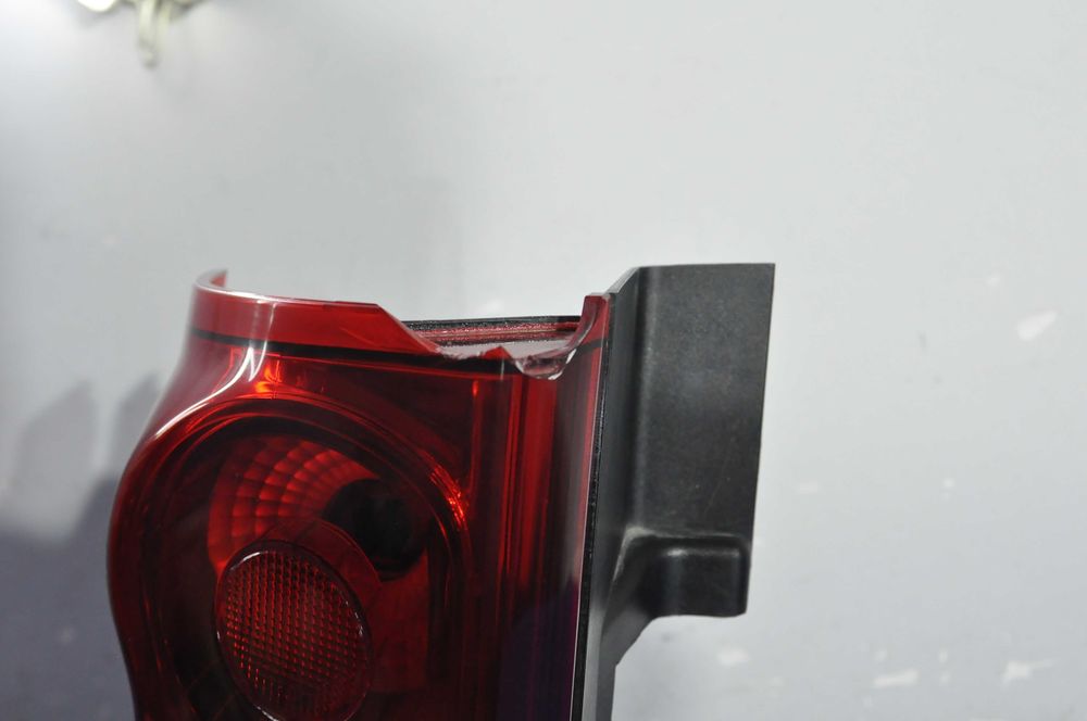 Фонарь LADA Largus 2012-