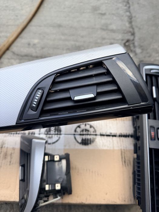 Grila ventilatie bmw f20 f21 trim bord bmw f20 f21