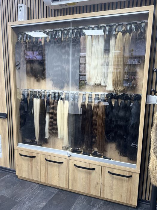 Шкаф/витрина за екстеншъни