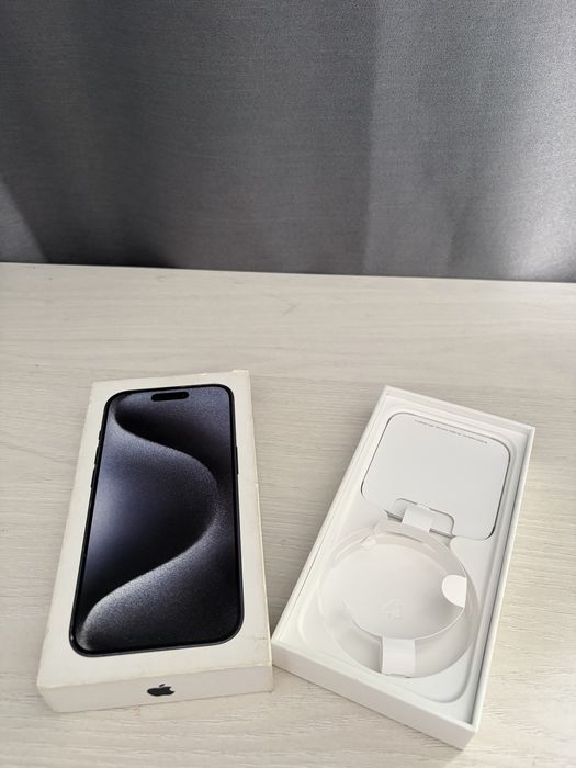 Apple,Iphone 15 pro 128 гб