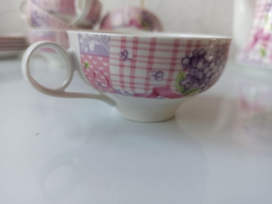 Продам чайный сервиз.