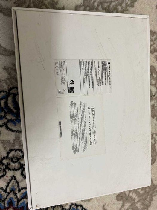 MacBook Pro M2 8/256 13 Dyum