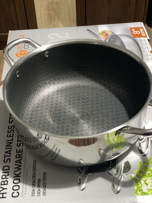 Set 8 piese Tigai si Oale HIBRID - suprafata diamantata, antiaderenta