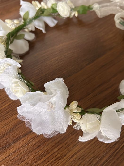 Венок, свадебный аксессуар