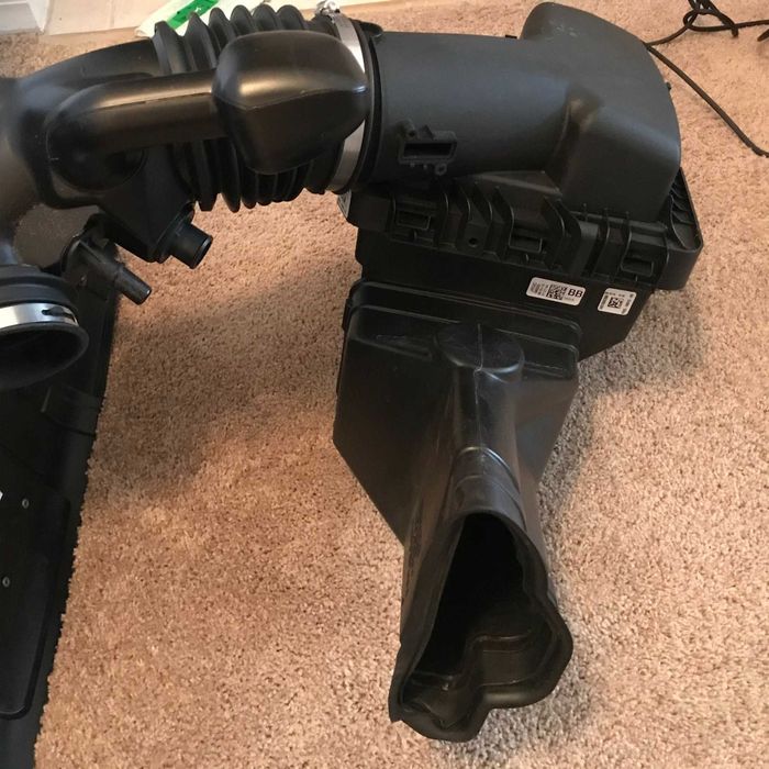 Филтърна кутия Ford Mustang GT 2019