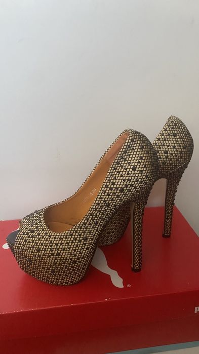 Туфли 36 р б/у