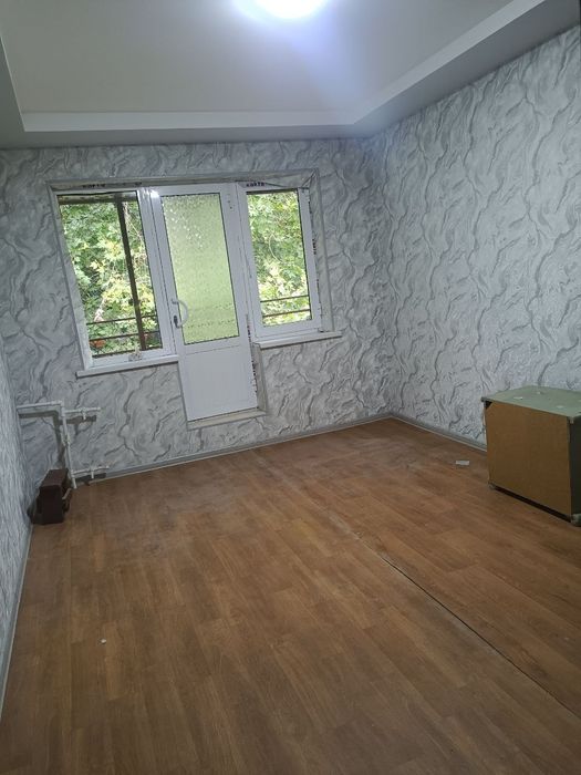 Продаётся 1 комнатная квартира в Чирчике