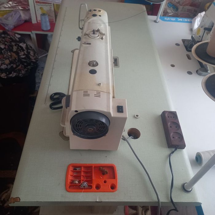 JOYEE tikuv mashinasi