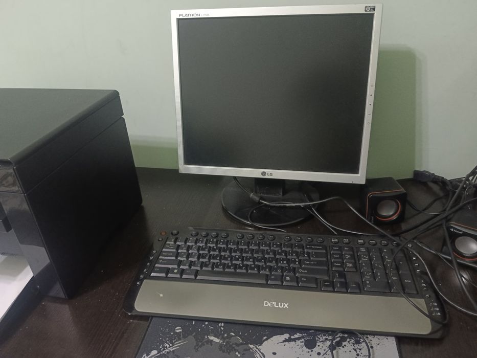 Копия ва кампутир ишлаб турибди пул зарур кампилик